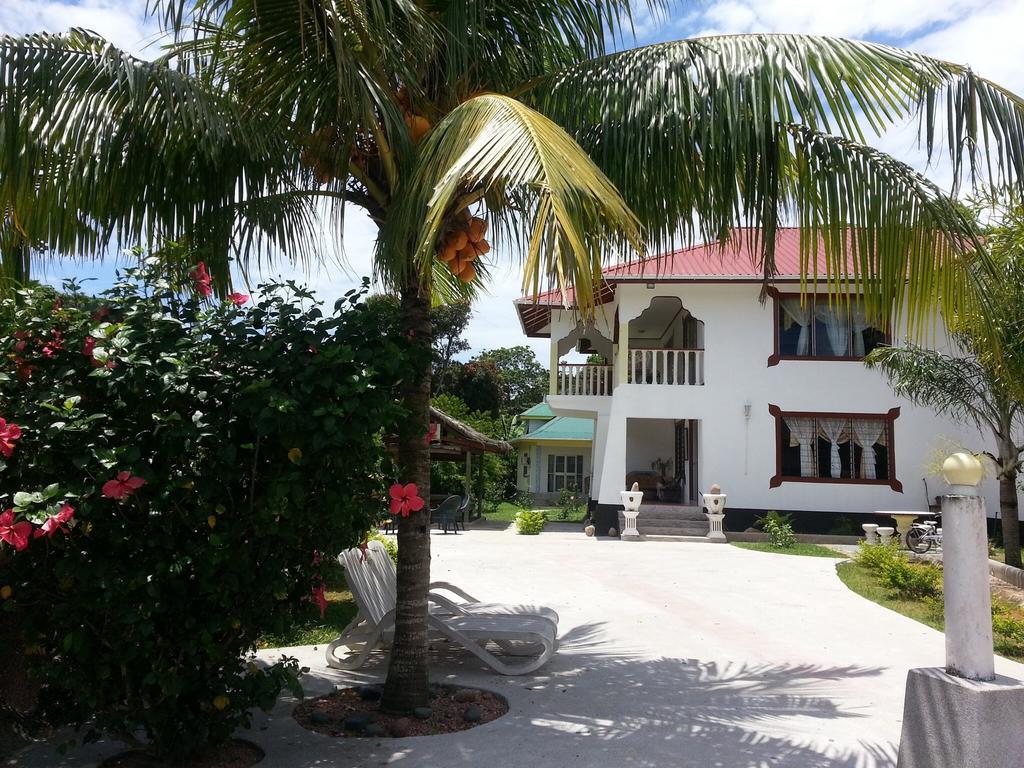 Zanboza Guesthouse ラ・ディーグ島 エクステリア 写真